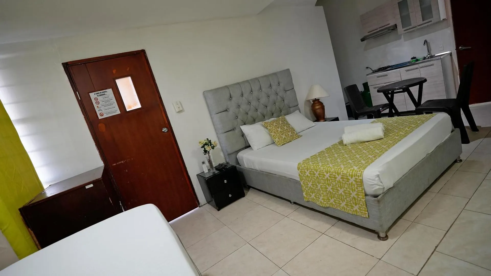 Estudio Con Entrada Independiente Laguito 1 Apartment Cartagena